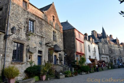 la ruelles médiévale de Rochefort en Terre avec ses vieilles maisons