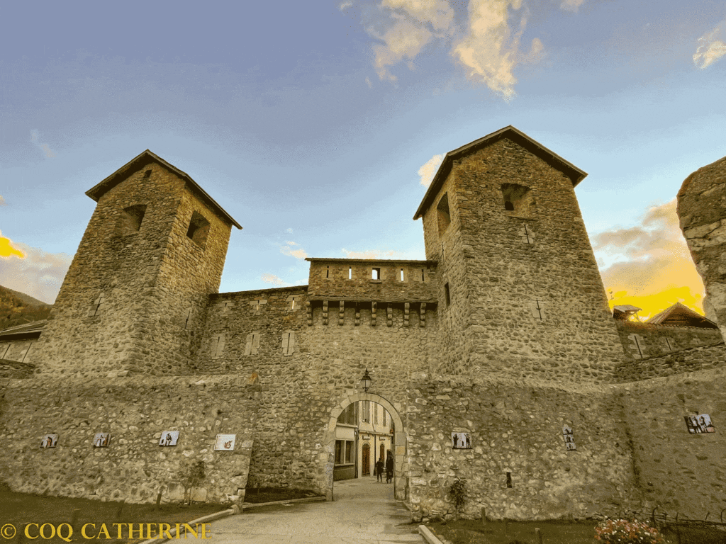 la porte de Savoie pour entrer dans le fort de Colmars les Alpes
