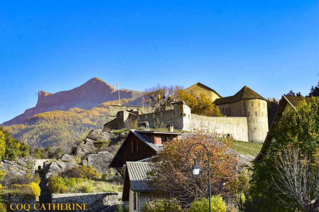 Vue sur le Fort de Savoie depuis Colmars les Alpes