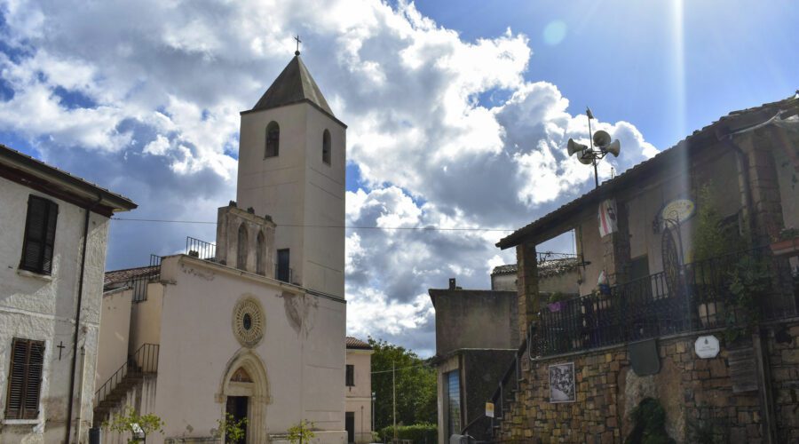 L’église de Sadali en Sardaigne