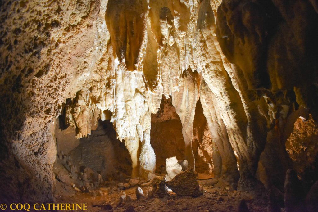 Rando en Sardaigne dans la grotte de Taquisara