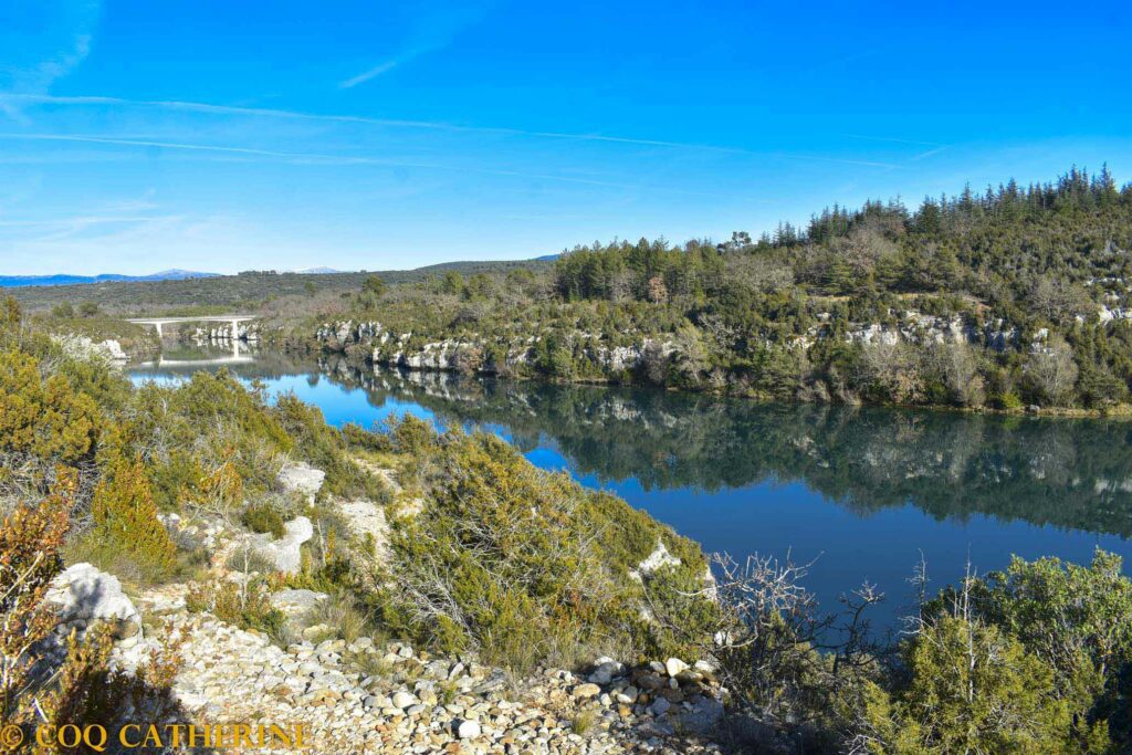 les moyennes gorges du Verdon et le pont de Saint Laurent