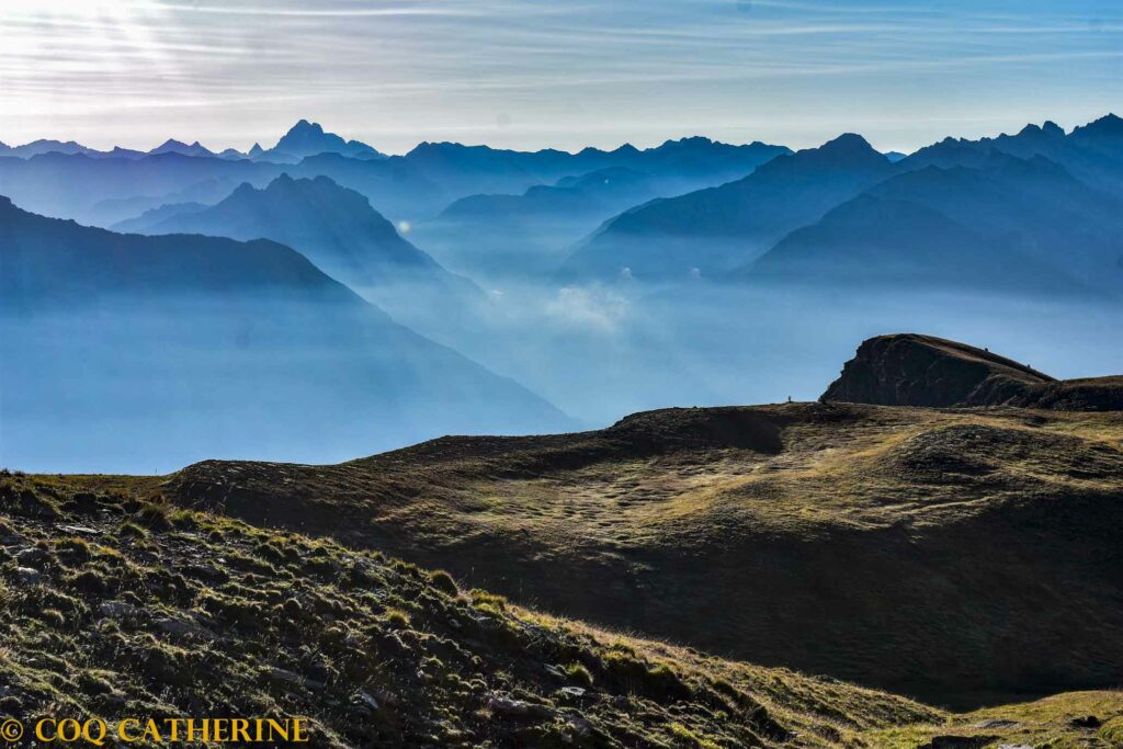 Panorama sur les Alpes et le Mont Viso, depuis le chemin de randonnée de la Tête de Vautisse