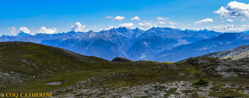 Panorama sur les montagnes du Mont Viso, du Queyras et de l’Ubaye