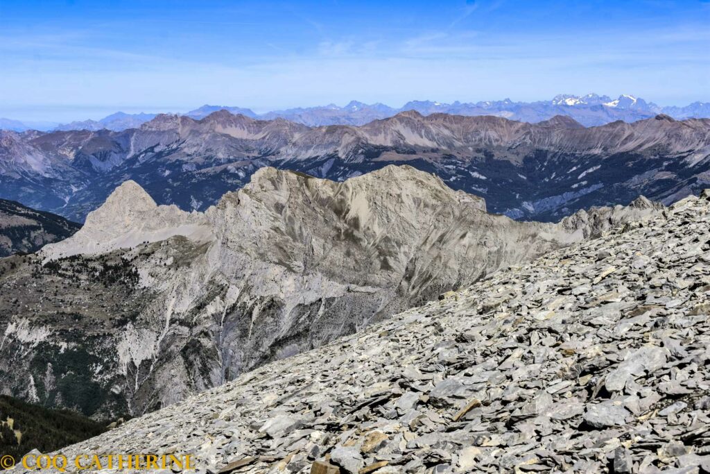 Panorama sur le chapeau de Gendarme de l’Ubaye et sur les Glaciers du massif des Ecrins