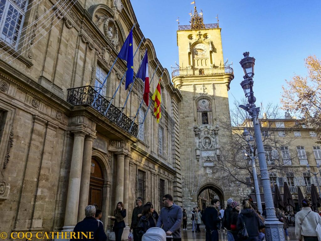 Le beffroi et l’hôtel de ville d’Aix en Provence