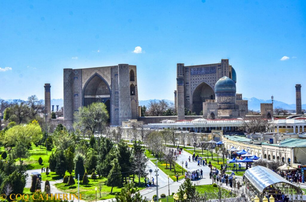 Panorama sur la mosquée Bibi Khanoum depuis la mosquée Khazret Khizr